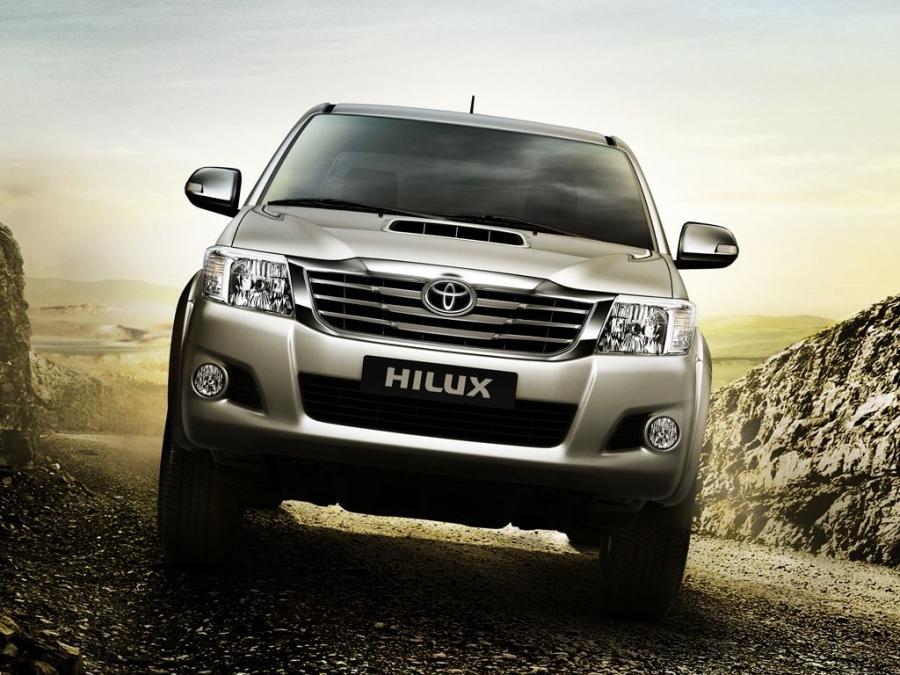  Toyota Hilux Xtra Cab 2011 года  (TH) (фото 6 из 8)